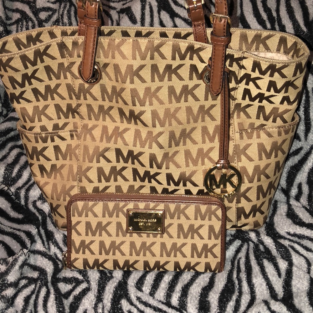 Michael kors tote and wallet